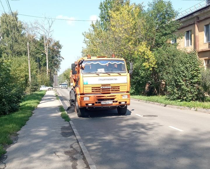 Уборка в городе.