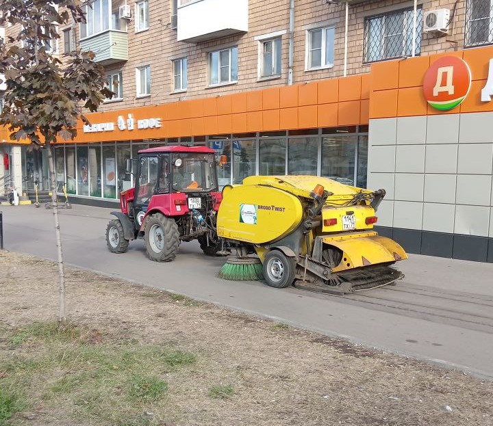 Уборка в городе.