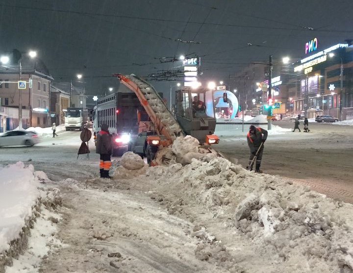 Уборка в городе.