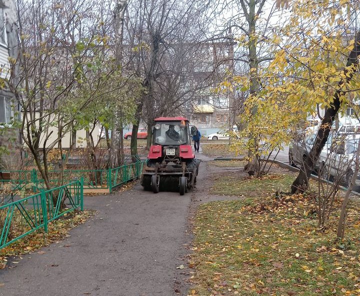 Уборка и благоустройство в городе.