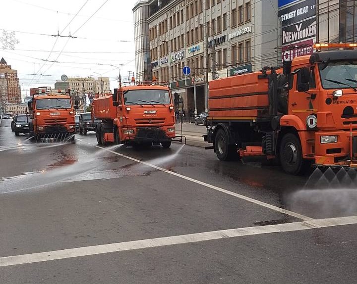 Уборка в городе.