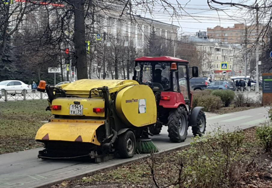 Уборка и благоустройство в городе.