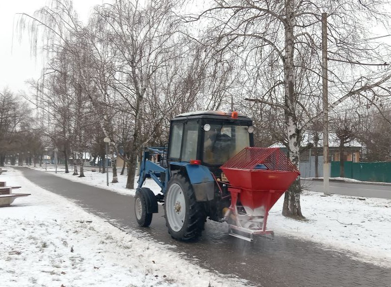 Уборка и благоустройство в городе.