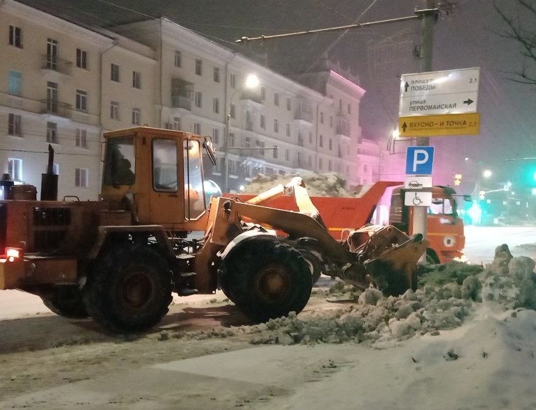 Уборка в городе.