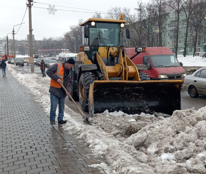 Уборка в городе.