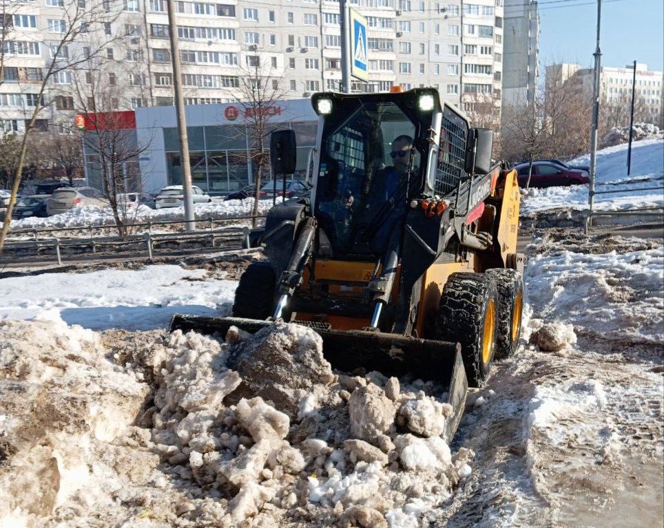 Уборка в городе.