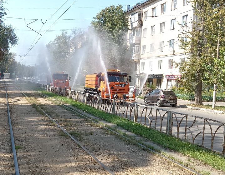 Уборка в городе.