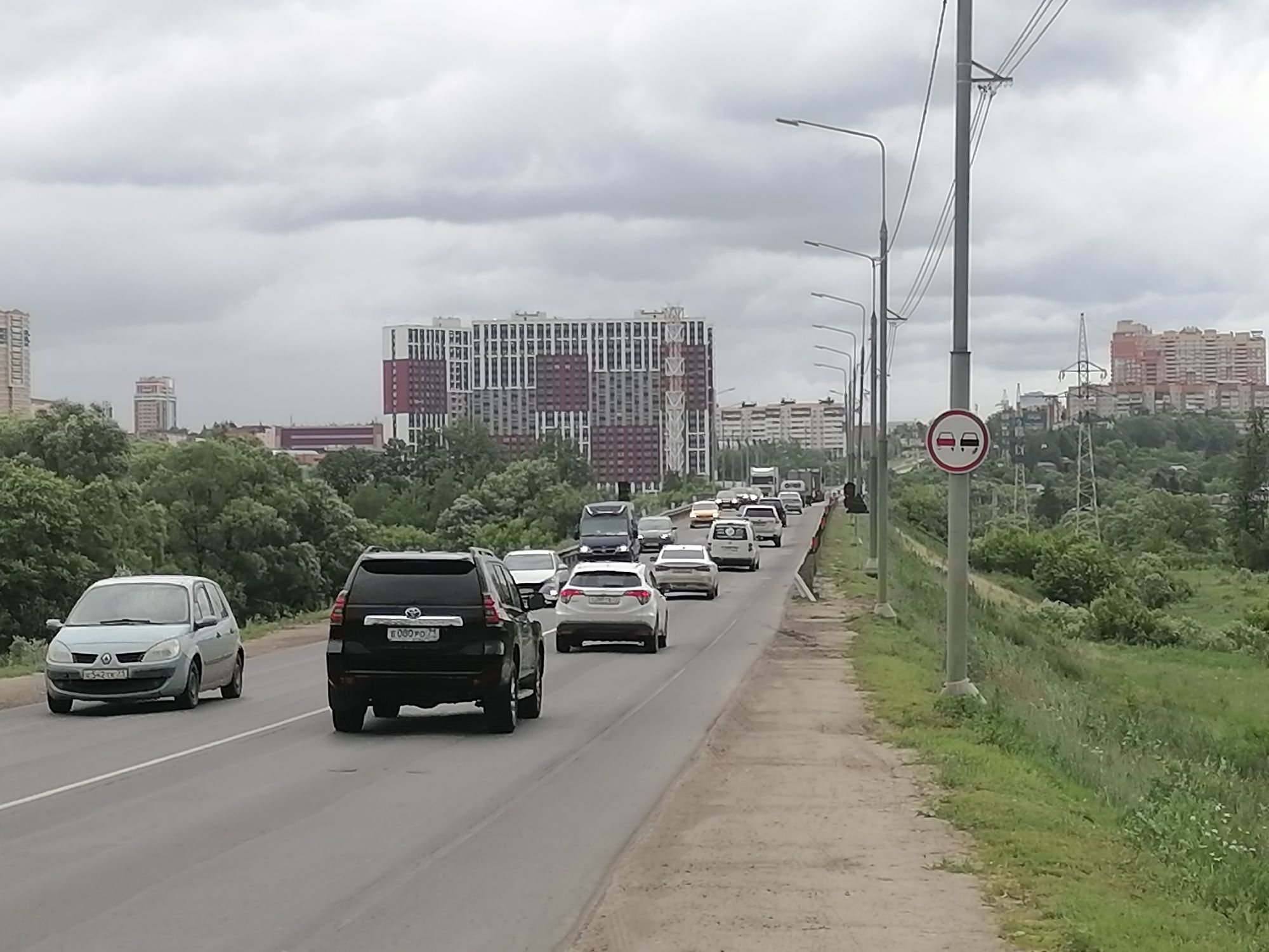 Ремонт асфальтобетона на мостовых сооружениях Калужского шоссе стартует с 1 июля.
