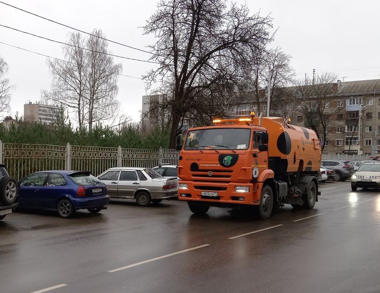 Уборка в городе.