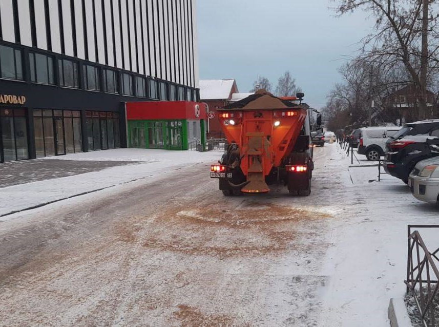 Уборка в городе.