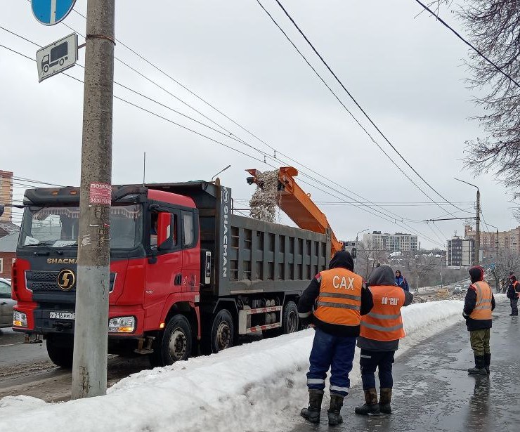 Уборка в городе.