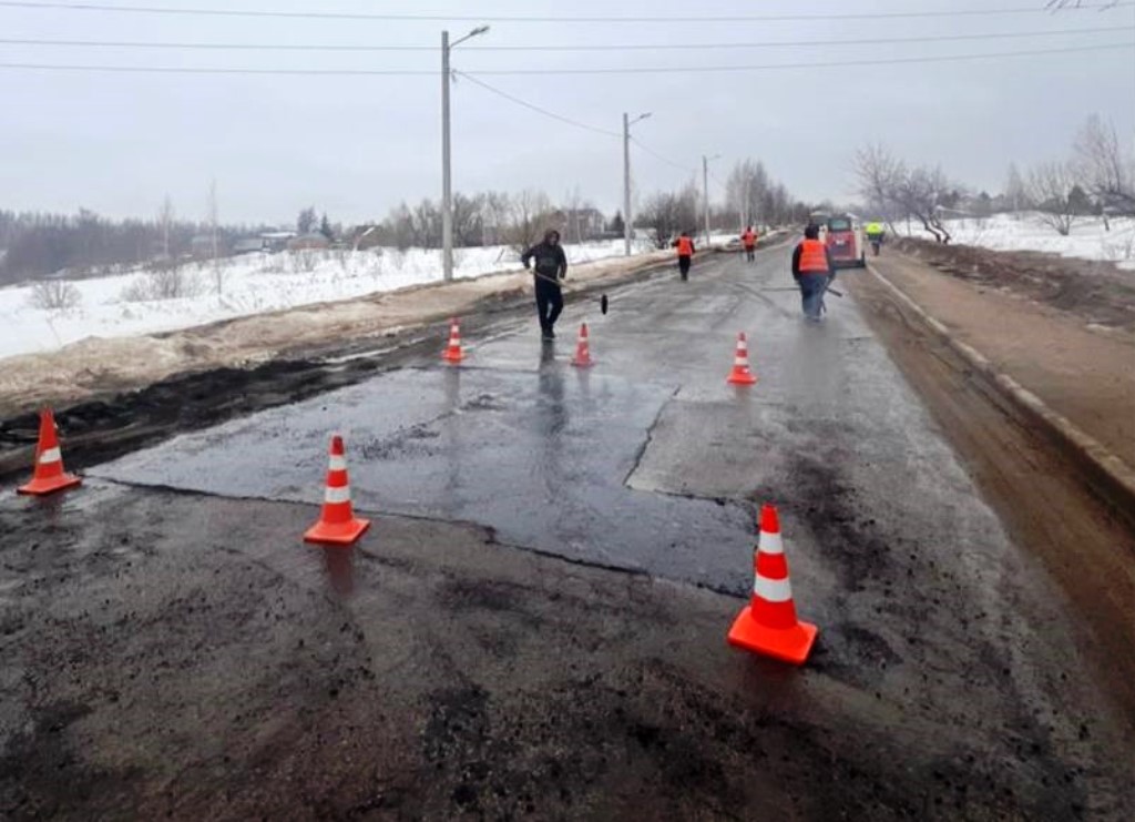 В Туле продолжается аварийно-восстановительный ремонт дорог.