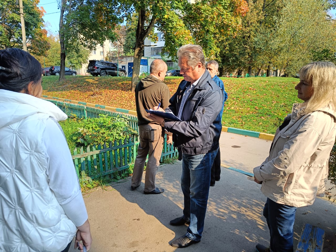 В многоквартирном доме по ул. Металлургов отремонтировали скатную кровлю.