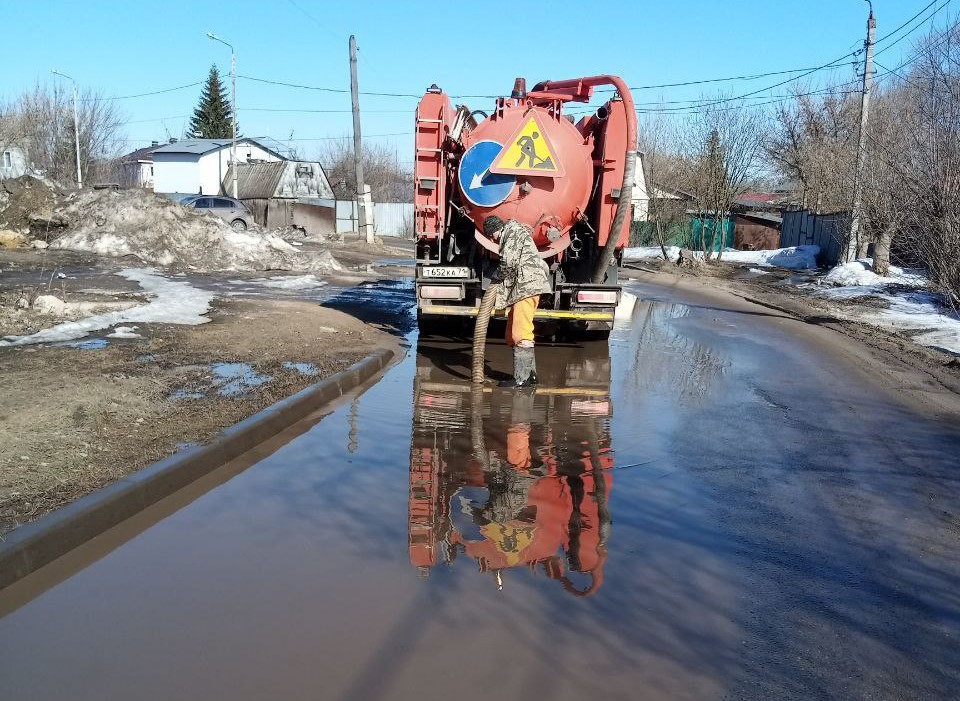 В Туле проводятся противопаводковые мероприятия.