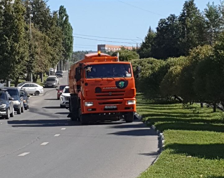 Уборка в городе.