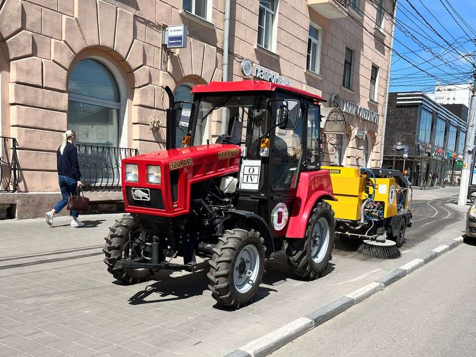 Уборка и благоустройство в городе.