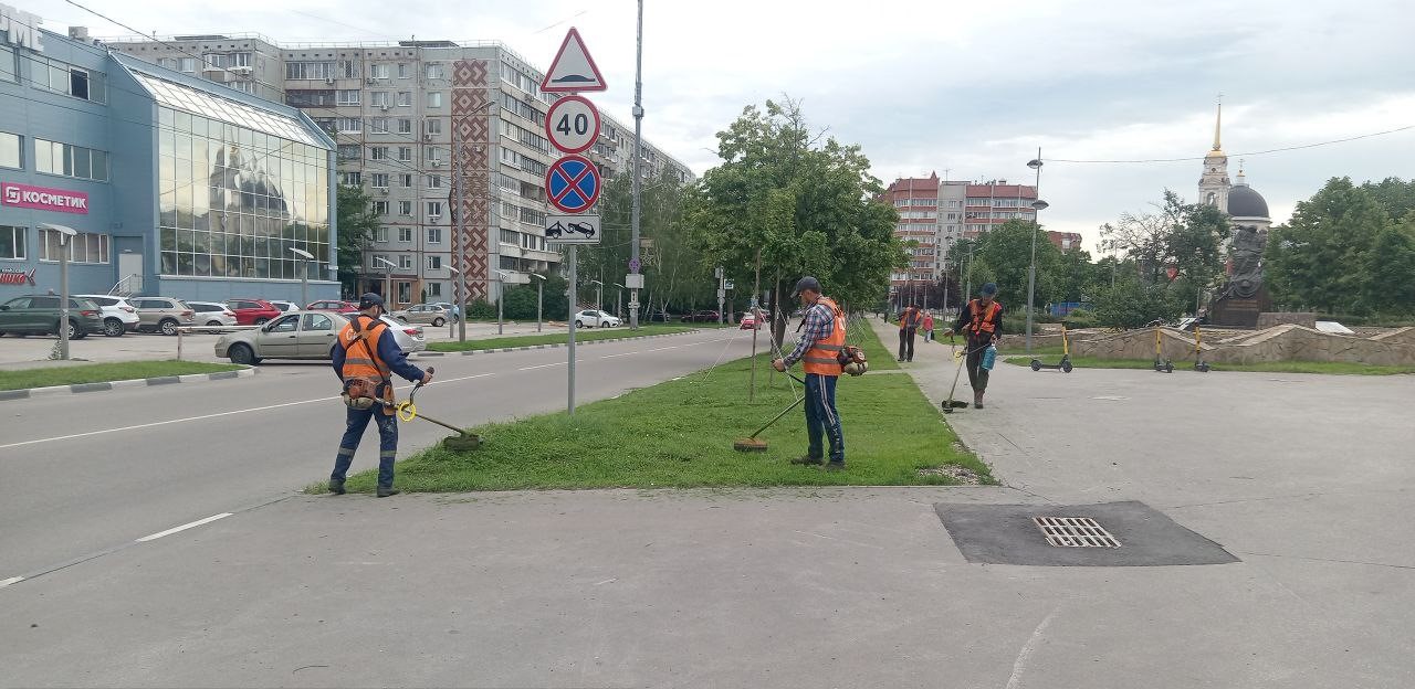 Уборка в городе.