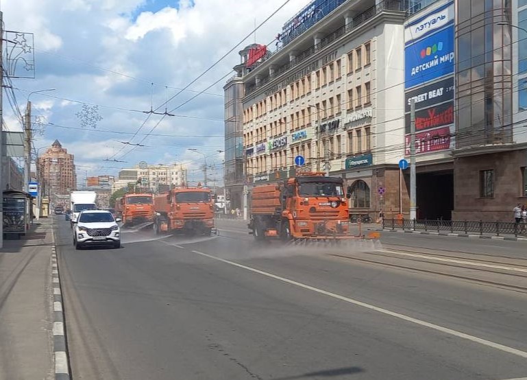 Уборка в городе.