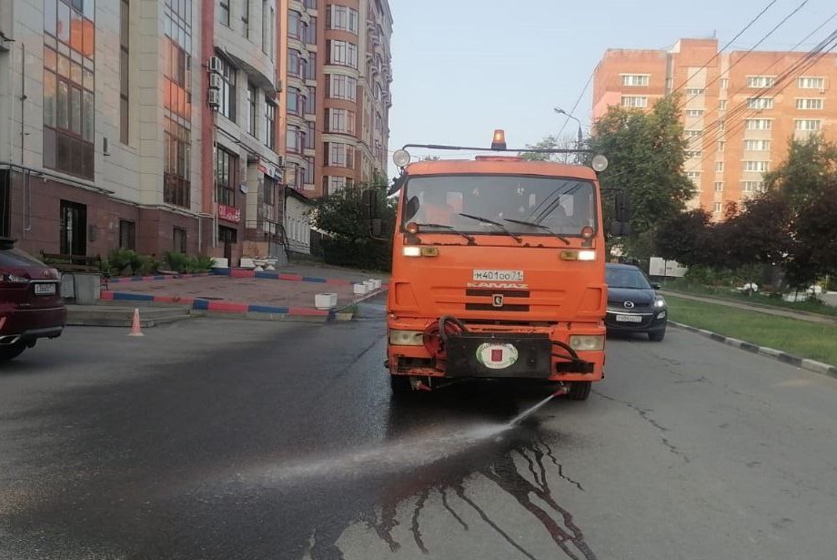 Уборка в городе.