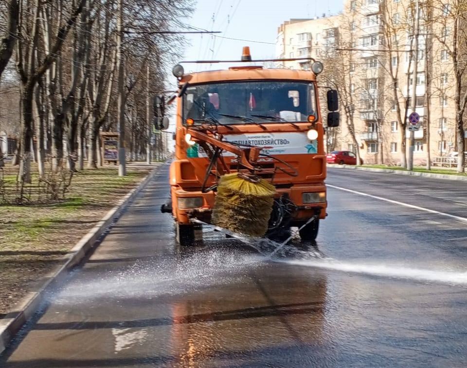 Уборка в городе.