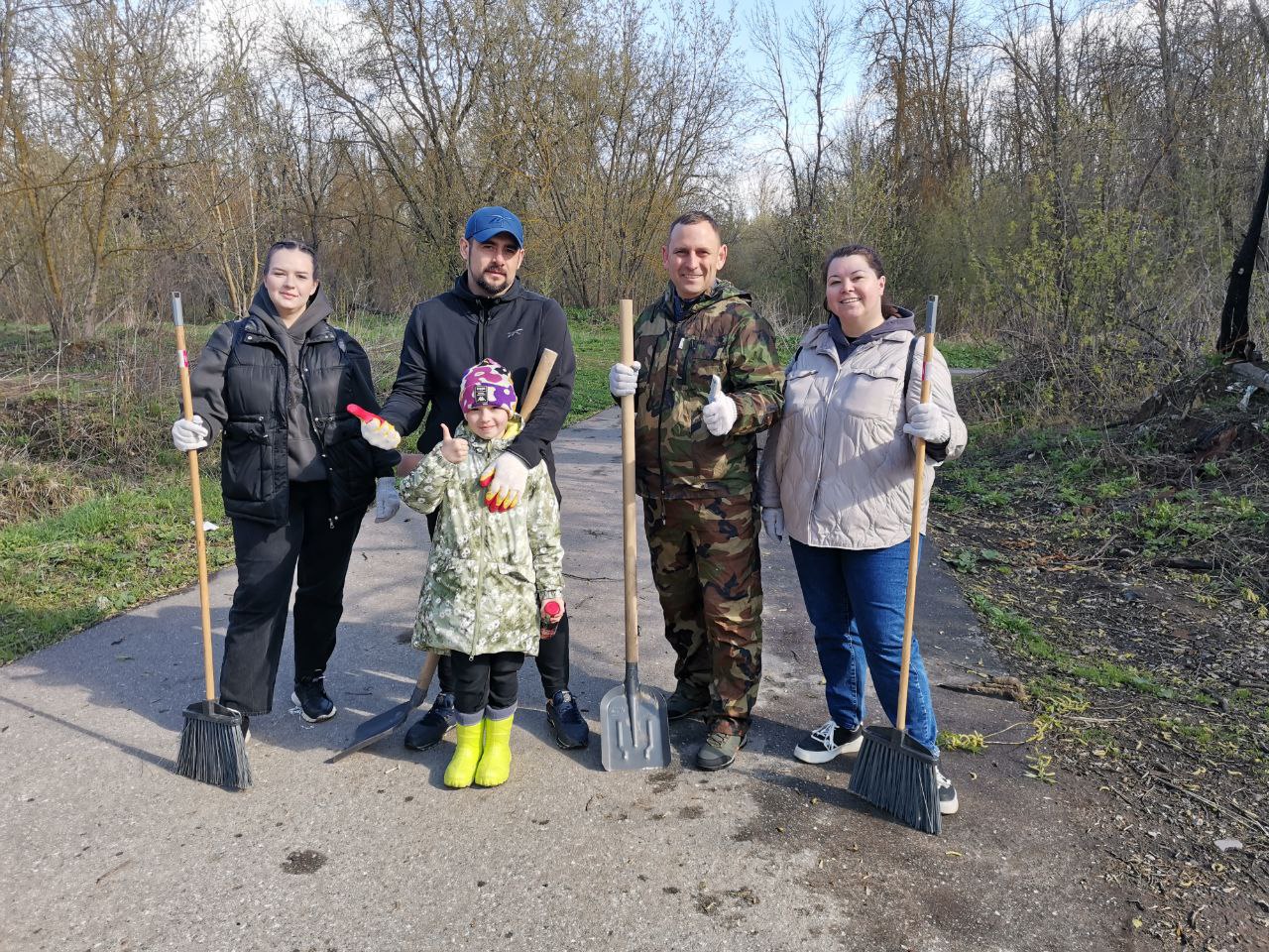 В Туле стартовал общеобластной субботник .