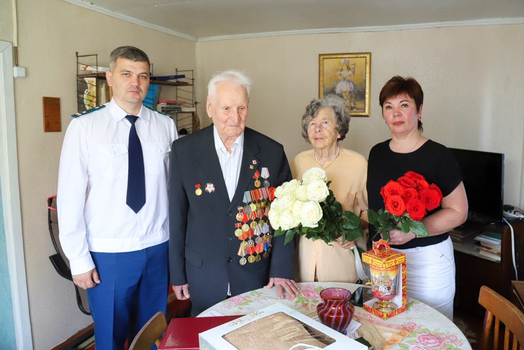 Ветерану Великой Отечественной войны Киму Васильевичу Демидову исполнилось 100 лет.