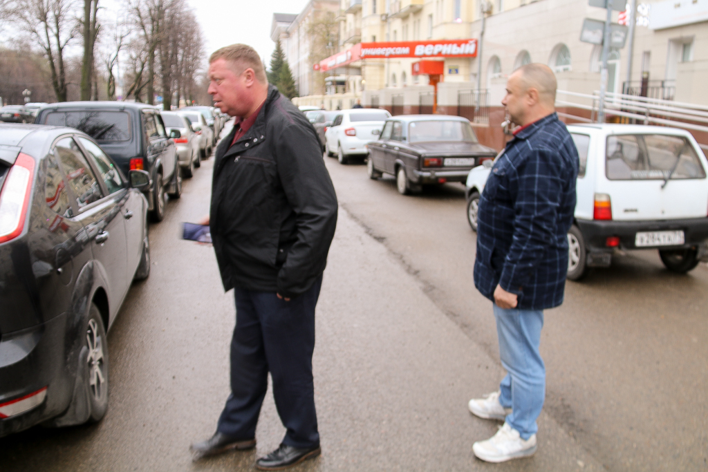 По поручению Ильи Беспалова продолжается объезд городских территорий.