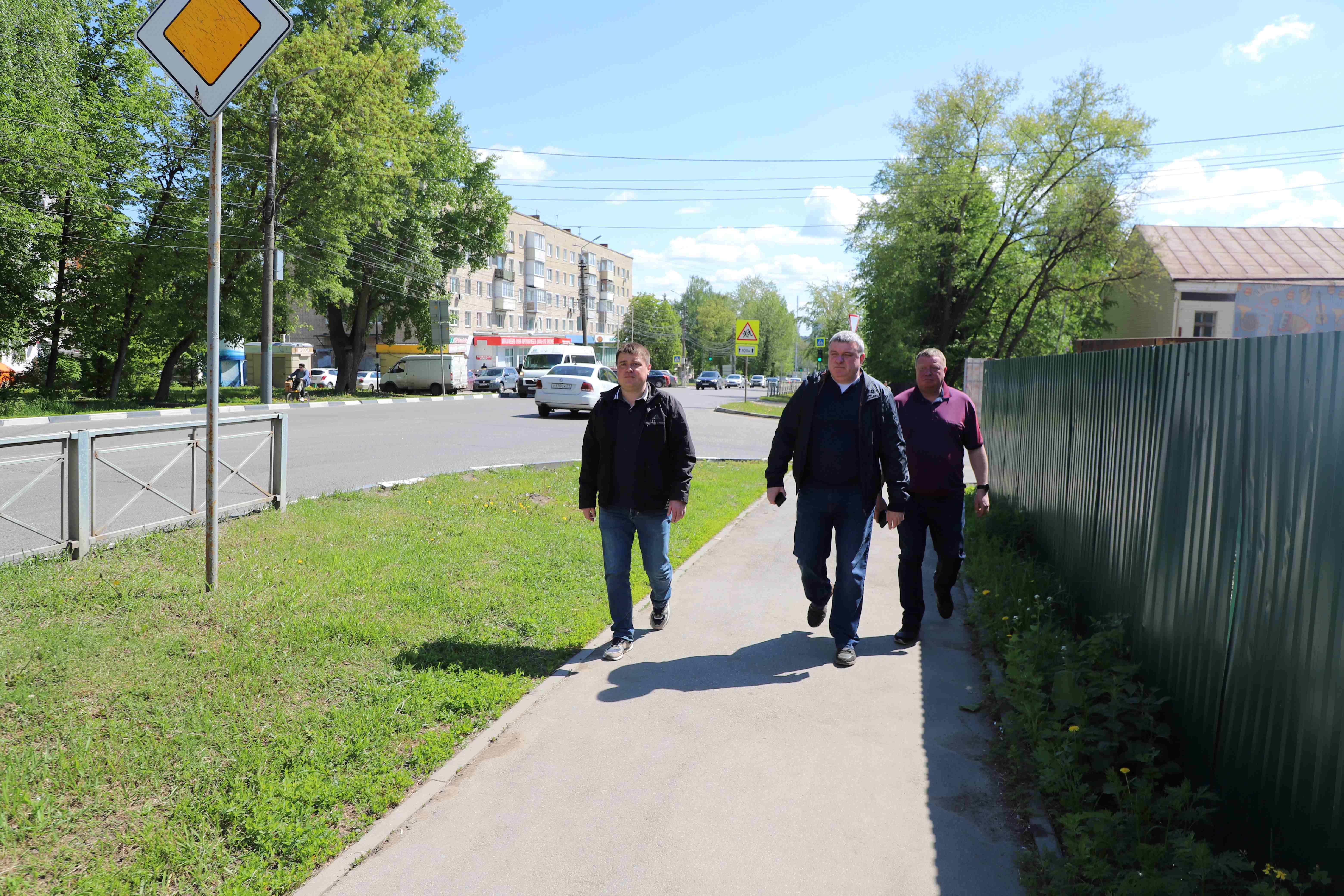 Илья Беспалов провел выездное совещание по вопросам благоустройства Привокзального округа.