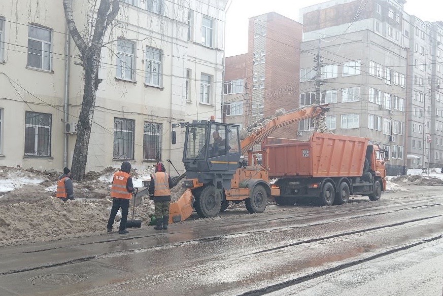 Уборка в городе.