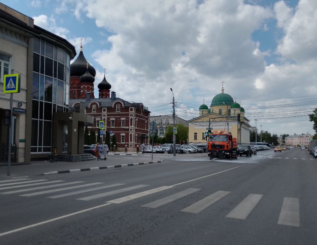 Уборка в городе.