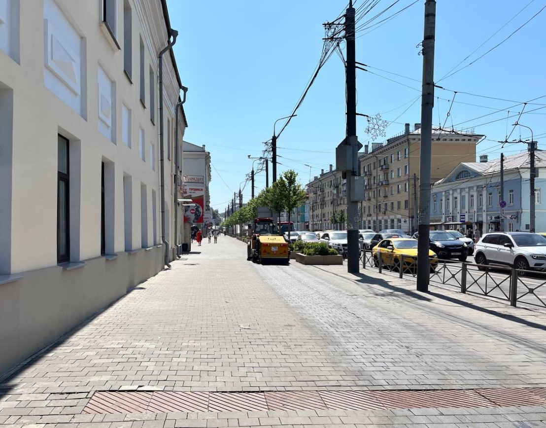 Уборка и благоустройство в городе.