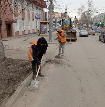 Уборка в городе.