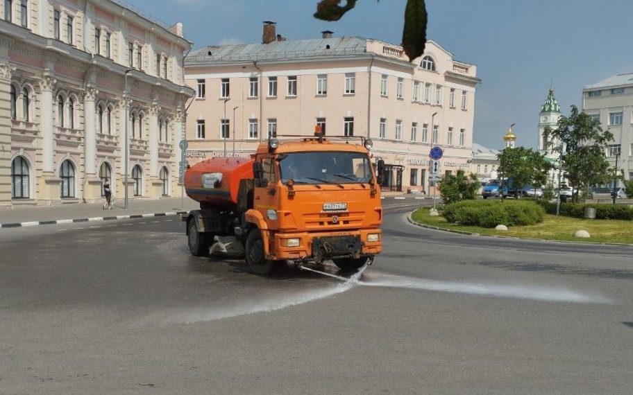 Уборка в городе.