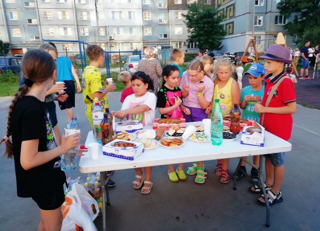 В Советском округе прошел праздник двора.