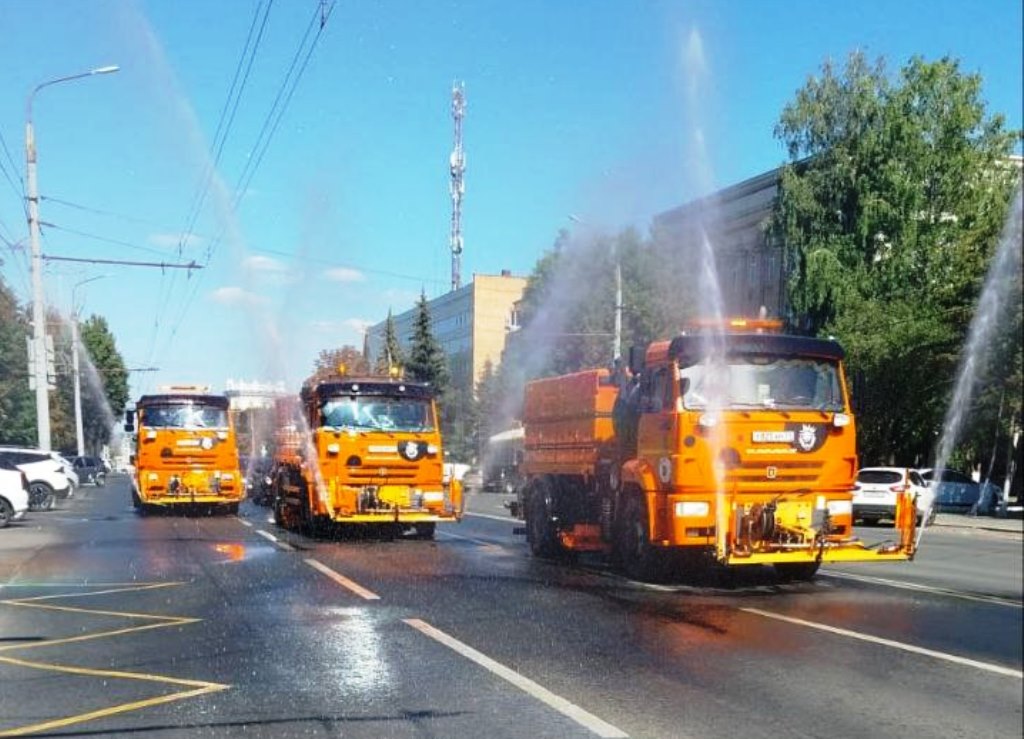 Уборка в городе.