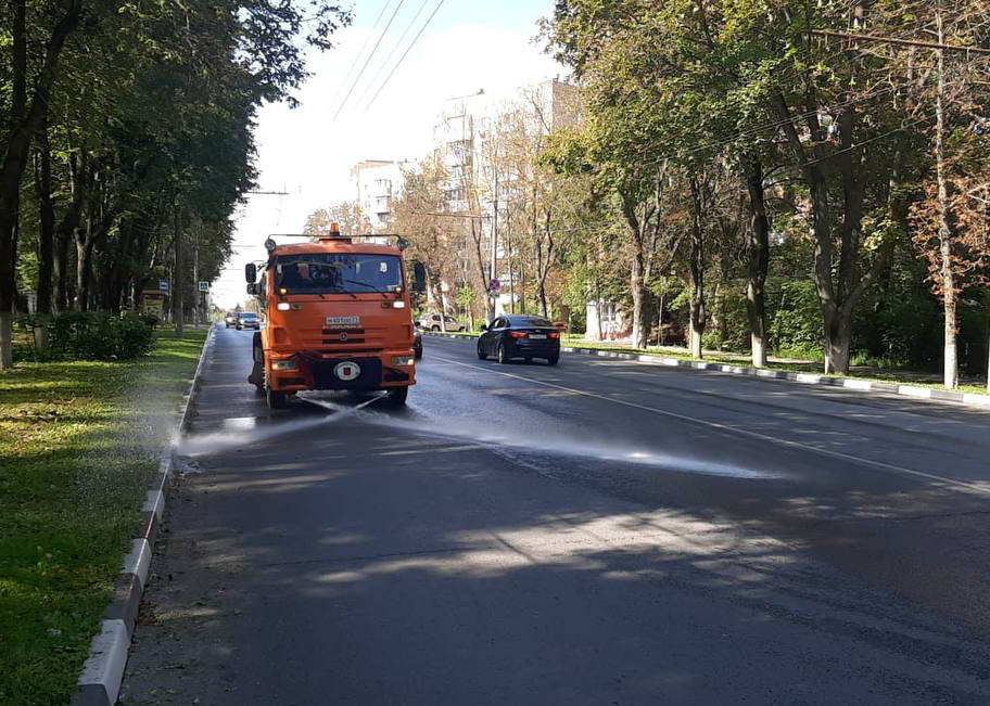 Уборка в городе.