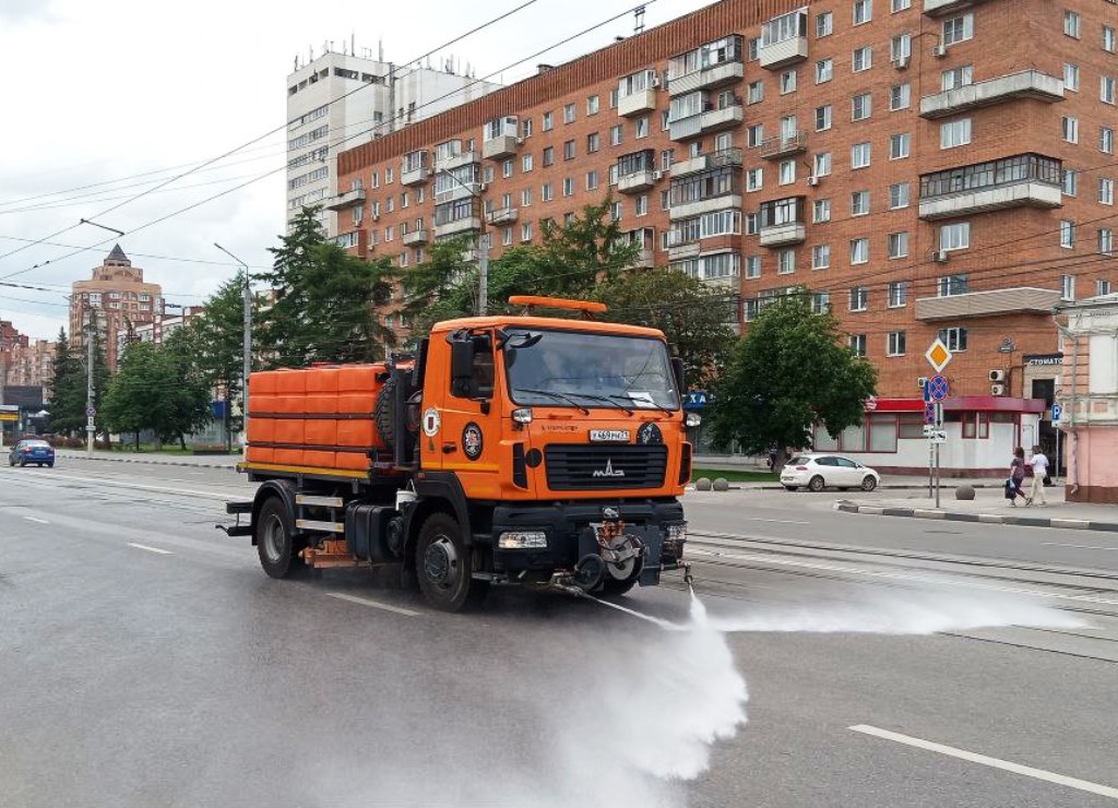 Уборка в городе.