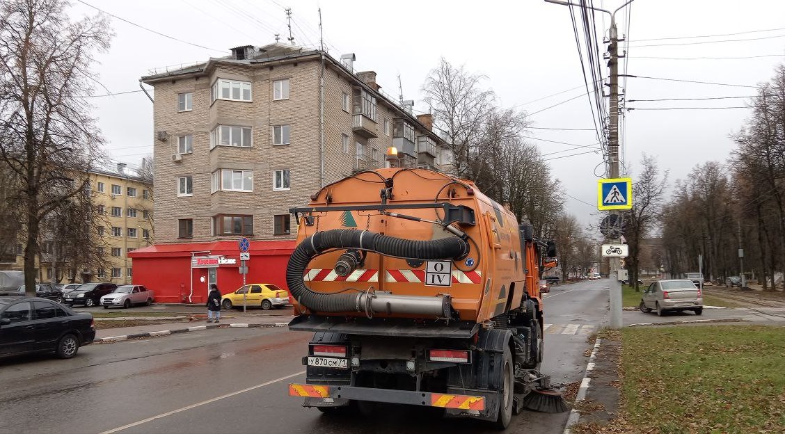 Уборка в городе.