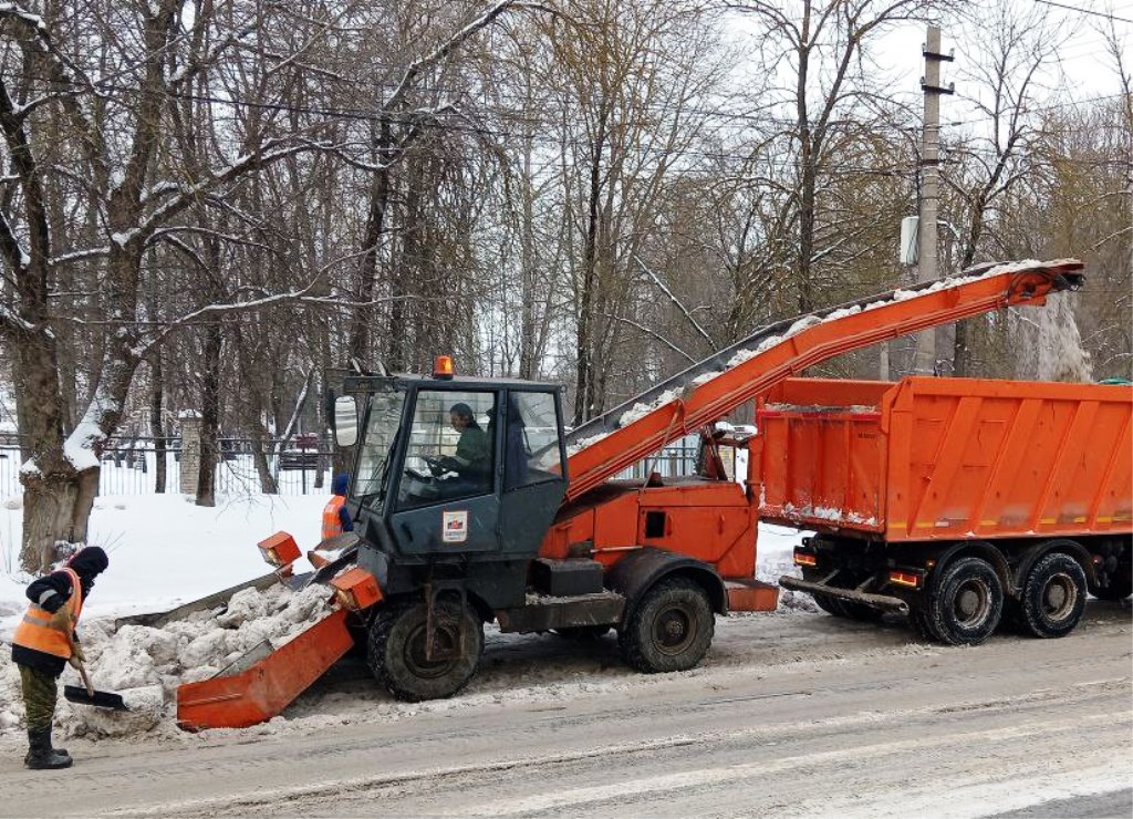 Уборка в городе.