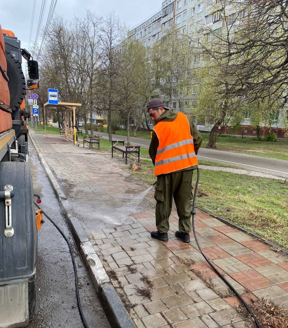 Уборка в городе.