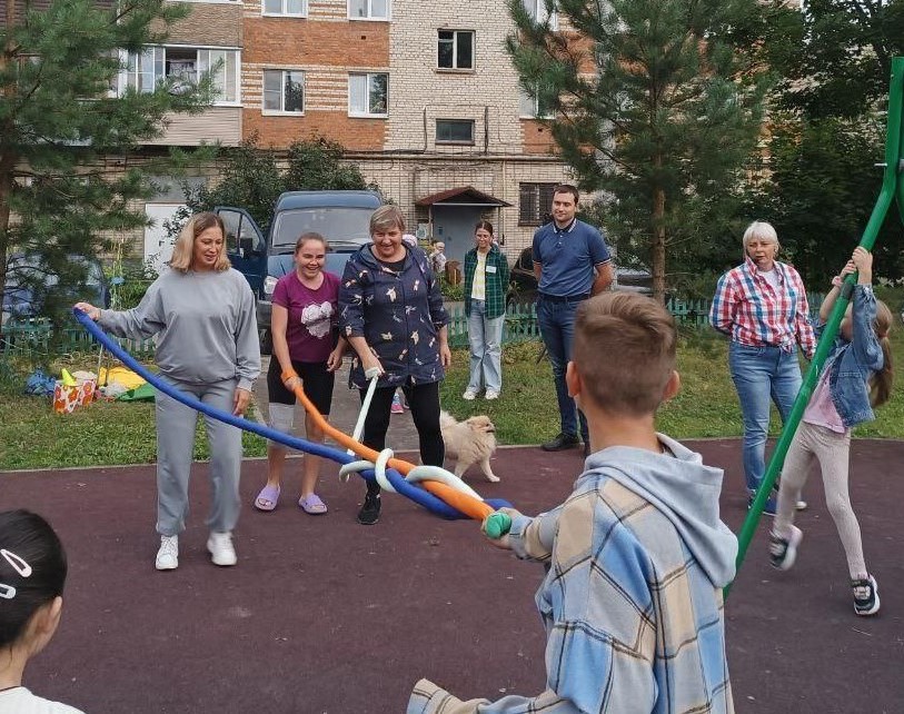 В Зареченском округе прошел праздник двора.