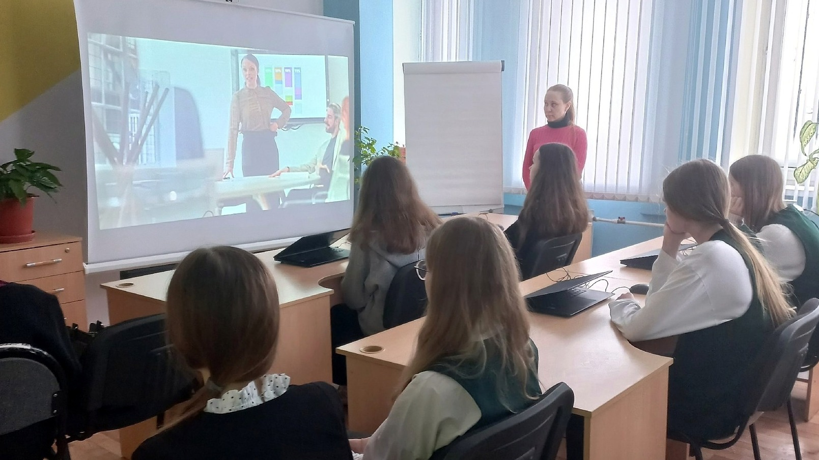 Юные туляки посетили профориентационное занятие в центре «Шанс».