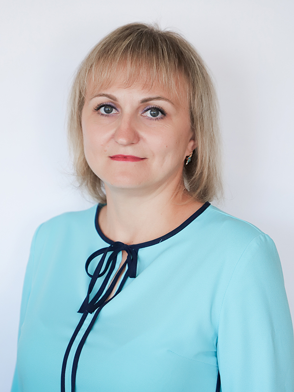 Минакова Елена Михайловна.