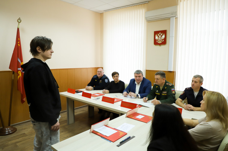 Илья Беспалов дал наставления тульским призывникам. Илья Беспалов дал наставления тульским призывникам.