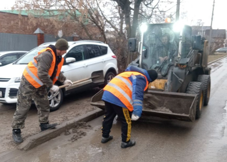 Уборка и благоустройство в городе. Уборка и благоустройство в городе.