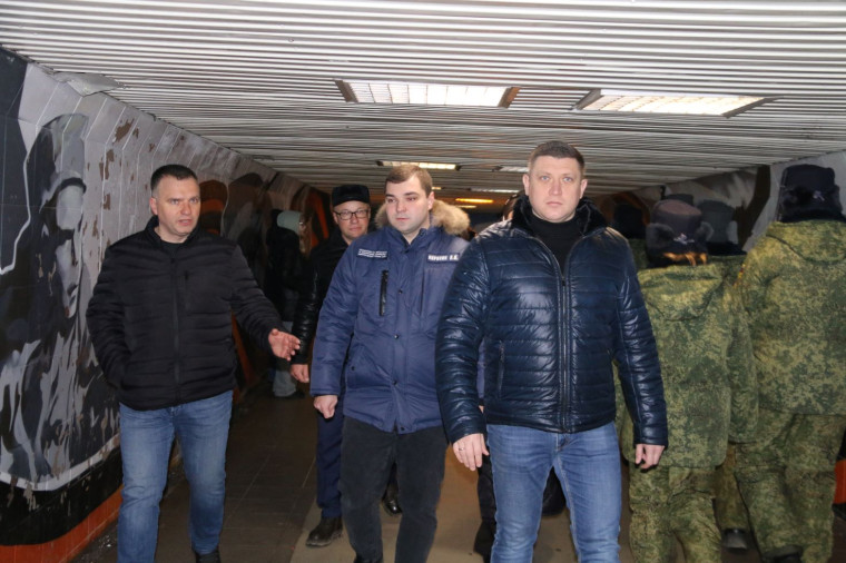 В подземном пешеходном переходе на пересечении ул. Болдина и пр. Ленина обновят граффити. В подземном пешеходном переходе на пересечении ул. Болдина и пр. Ленина обновят граффити.
