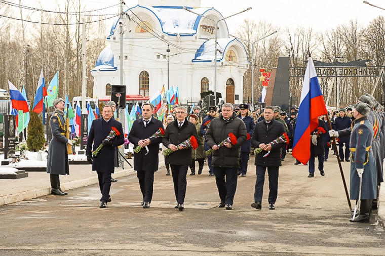 В преддверии Дня защитника Отечества прошли памятные мероприятия. В преддверии Дня защитника Отечества прошли памятные мероприятия.