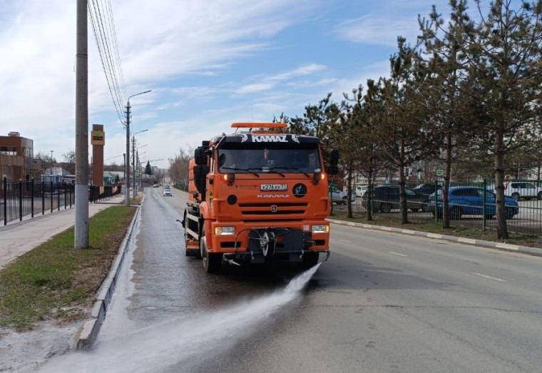 Уборка и благоустройство в городе. Уборка и благоустройство в городе.