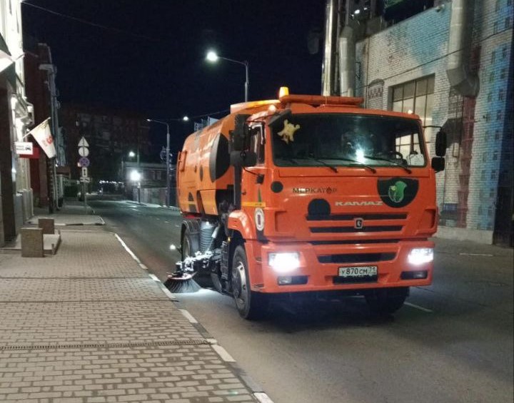 Уборка и благоустройство в городе. Уборка и благоустройство в городе.