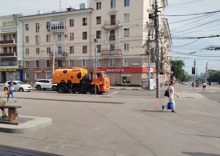 Уборка и благоустройство в городе. Уборка и благоустройство в городе.
